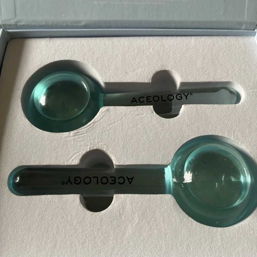 ACEOLOGY- Ice Globe Facial Massager Tighten, Relieves &Cools Young! New Open Box
